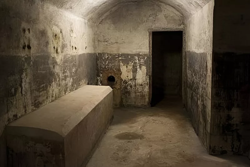 búnker del capricho - visitas guiadas pasea madrid - pasea madrid