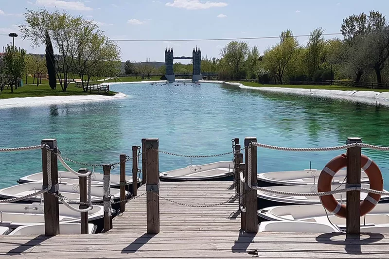 barcas parque europa